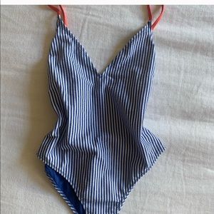 Zara swim